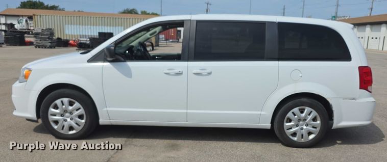 image for item EF3754 2018 Dodge  Grand Caravan  van