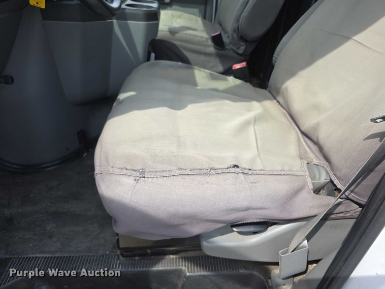 image for item EF3755 2014 Ford E150 van