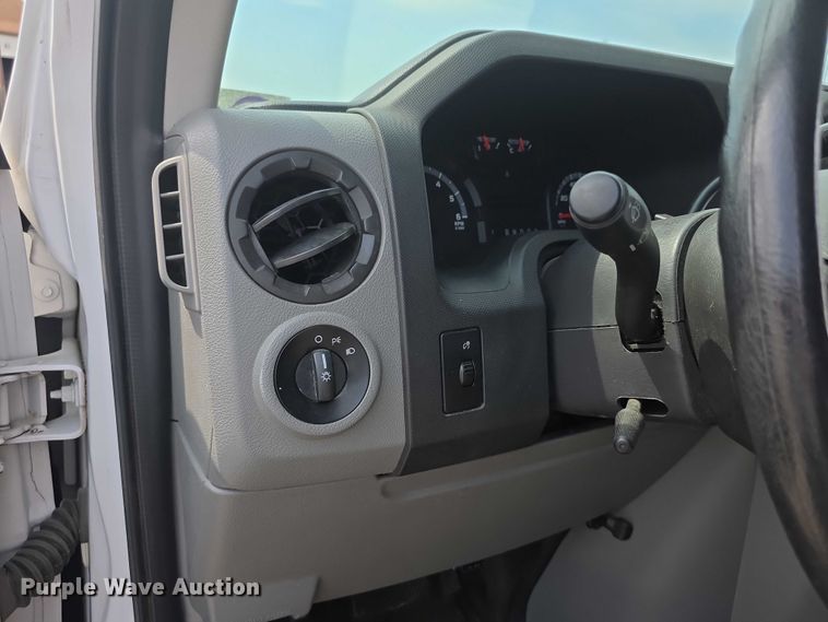 image for item EF3755 2014 Ford E150 van