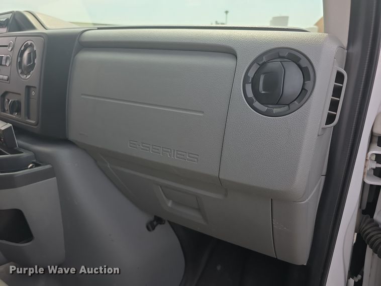 image for item EF3755 2014 Ford E150 van