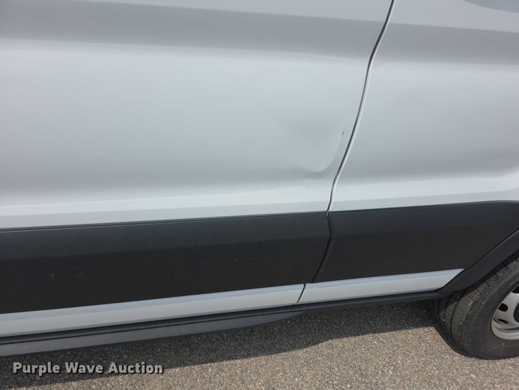 image for item EF3756 2020 Ford Transit 250 van