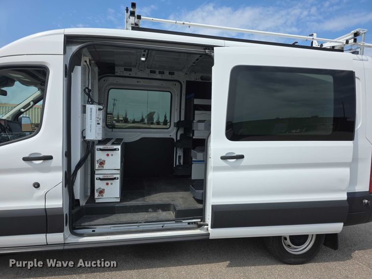 image for item EF3756 2020 Ford Transit 250 van