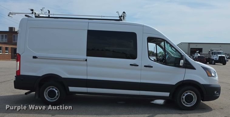 image for item EF3756 2020 Ford Transit 250 van