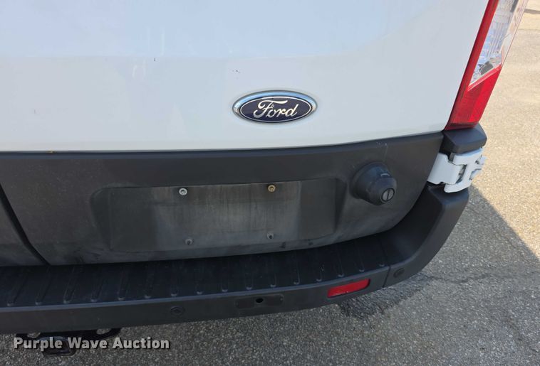 image for item EF3756 2020 Ford Transit 250 van