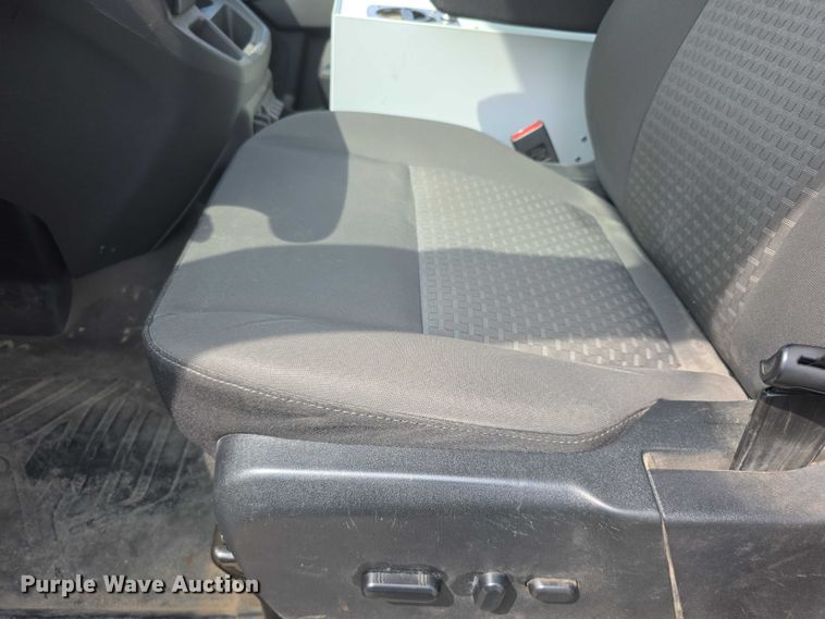 image for item EF3756 2020 Ford Transit 250 van