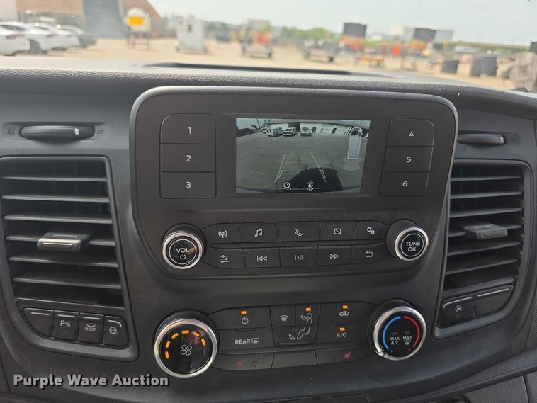 image for item EF3756 2020 Ford Transit 250 van