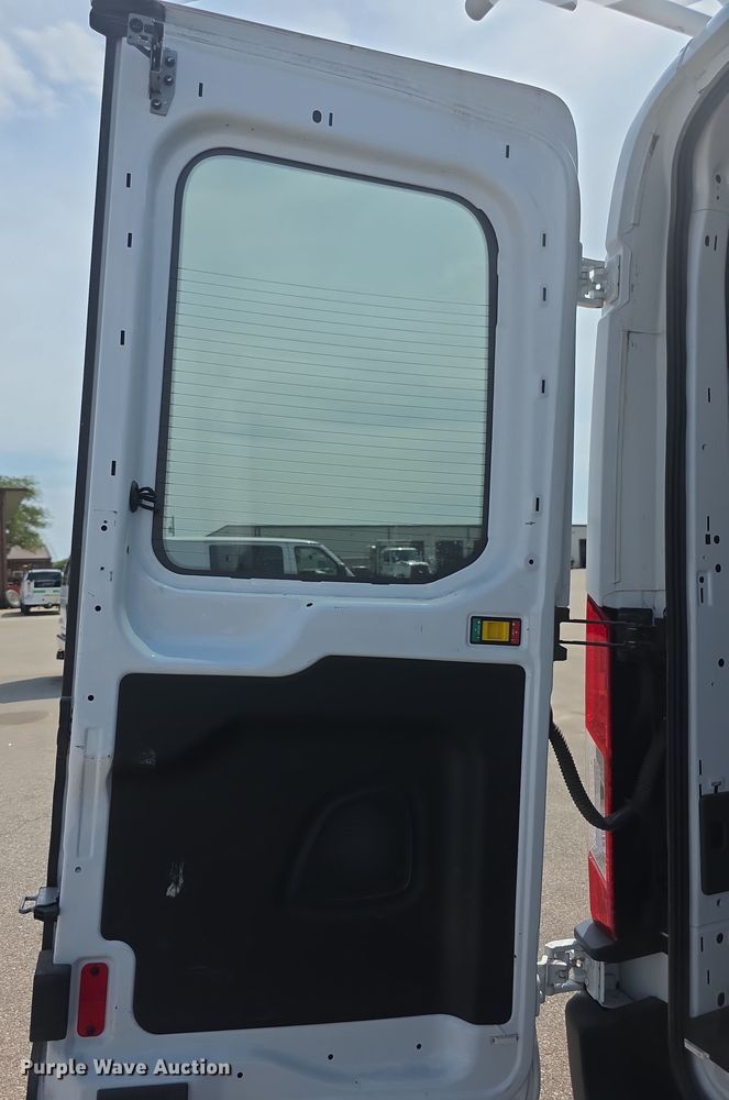 image for item EF3756 2020 Ford Transit 250 van