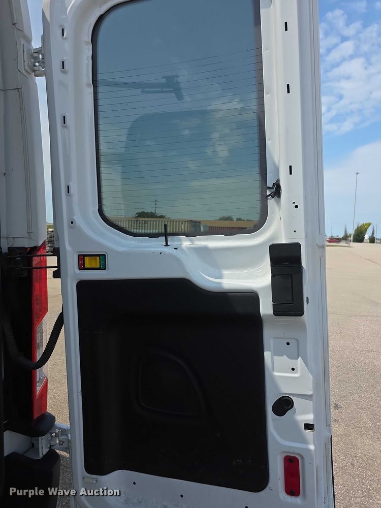 image for item EF3756 2020 Ford Transit 250 van