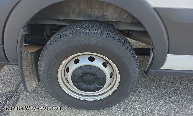 image for item EF3756 2020 Ford Transit 250 van