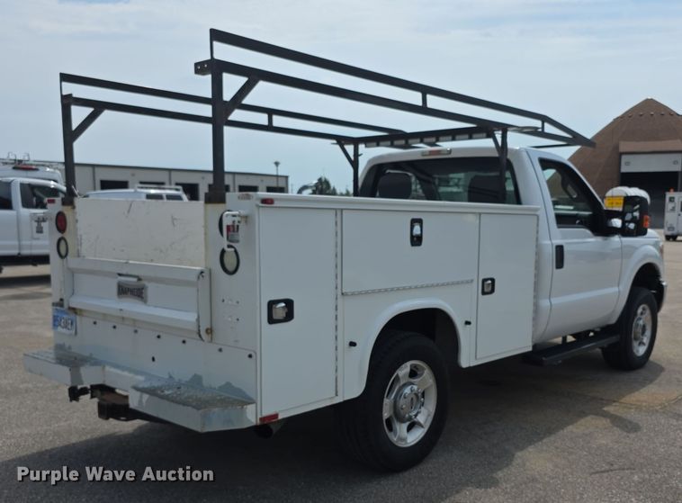 image for item EF3757 2016 Ford F250 Super Duty XLT utility bed pickup truck