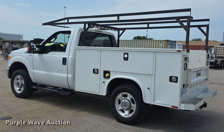 image for item EF3757 2016 Ford F250 Super Duty XLT utility bed pickup truck