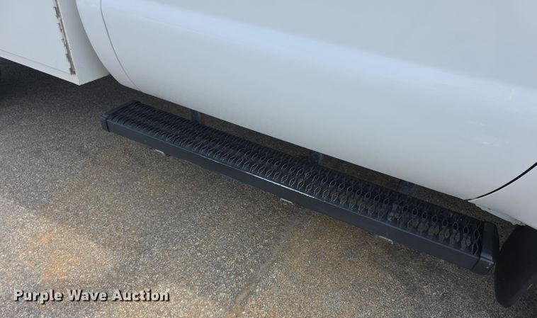 image for item EF3757 2016 Ford F250 Super Duty XLT utility bed pickup truck