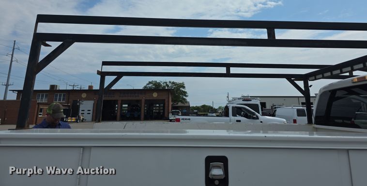 image for item EF3757 2016 Ford F250 Super Duty XLT utility bed pickup truck