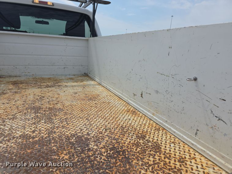 image for item EF3757 2016 Ford F250 Super Duty XLT utility bed pickup truck