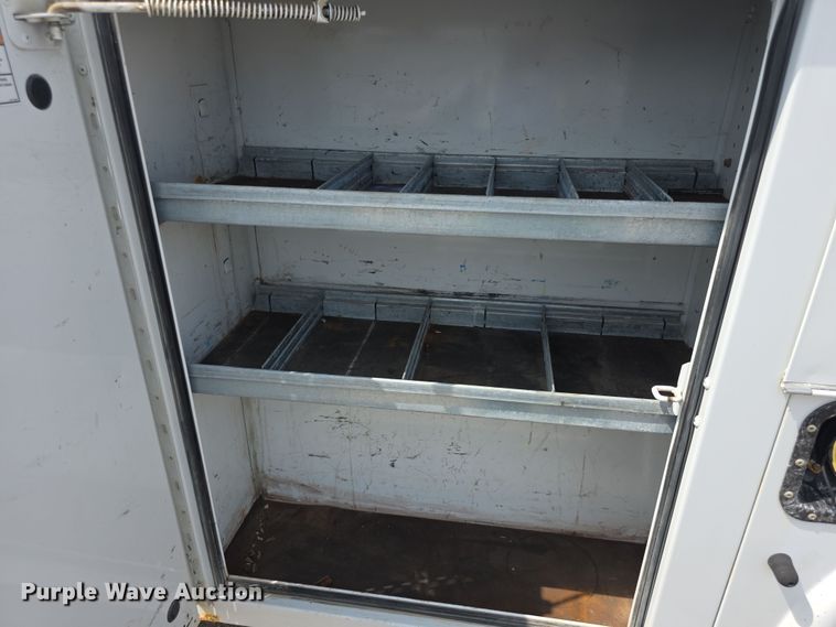 image for item EF3757 2016 Ford F250 Super Duty XLT utility bed pickup truck