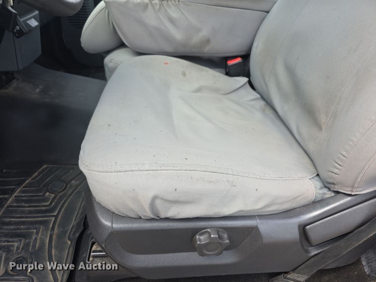 image for item EF3757 2016 Ford F250 Super Duty XLT utility bed pickup truck