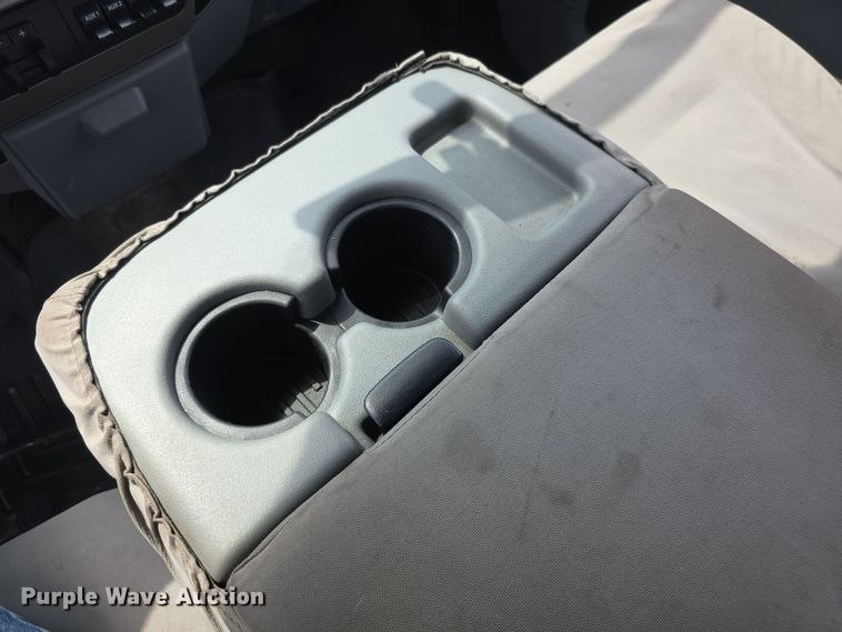 image for item EF3757 2016 Ford F250 Super Duty XLT utility bed pickup truck