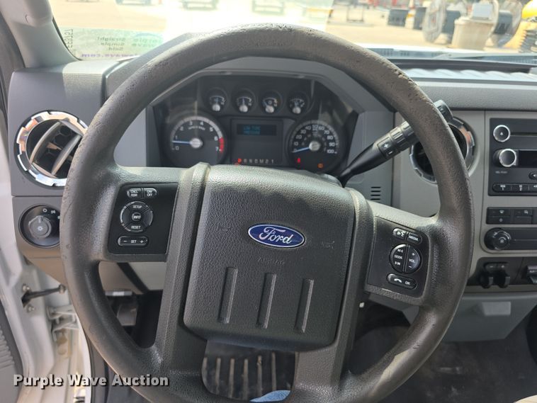 image for item EF3757 2016 Ford F250 Super Duty XLT utility bed pickup truck