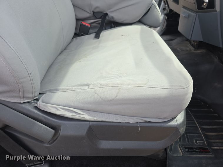 image for item EF3757 2016 Ford F250 Super Duty XLT utility bed pickup truck