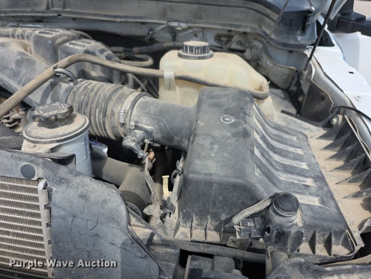 image for item EF3757 2016 Ford F250 Super Duty XLT utility bed pickup truck