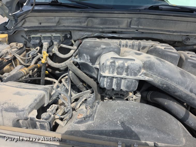 image for item EF3757 2016 Ford F250 Super Duty XLT utility bed pickup truck