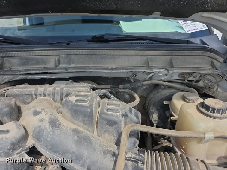 image for item EF3757 2016 Ford F250 Super Duty XLT utility bed pickup truck