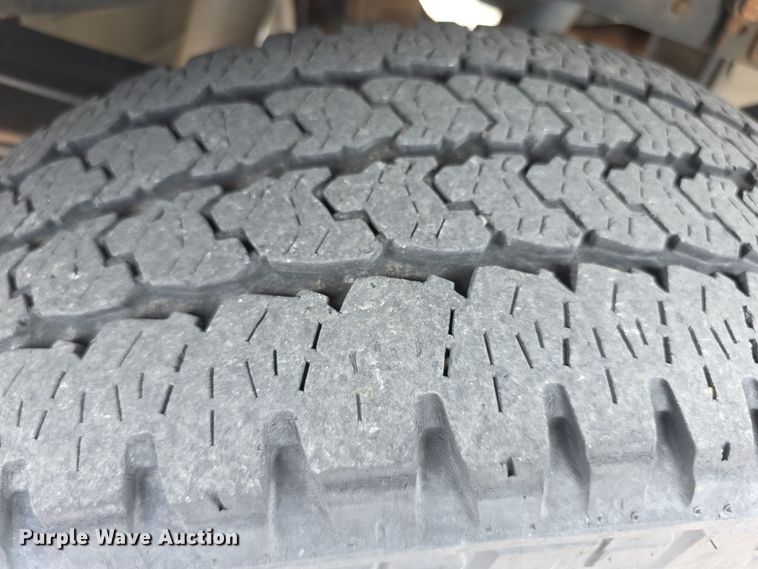 image for item EF3757 2016 Ford F250 Super Duty XLT utility bed pickup truck