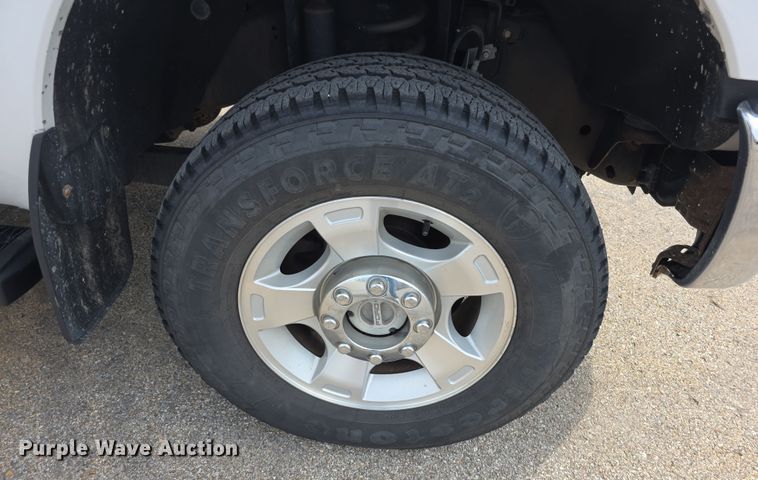 image for item EF3757 2016 Ford F250 Super Duty XLT utility bed pickup truck