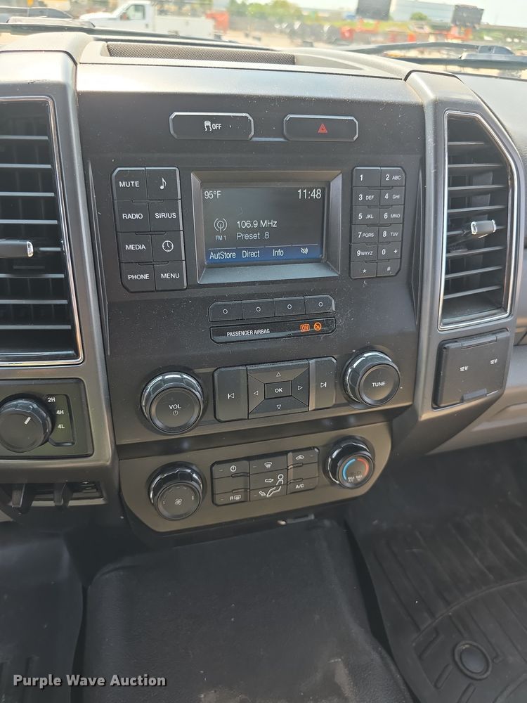 image for item EF3758 2019 Ford F250 Super Duty XLT pickup truck