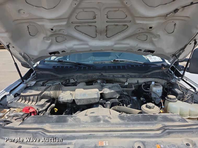 image for item EF3758 2019 Ford F250 Super Duty XLT pickup truck