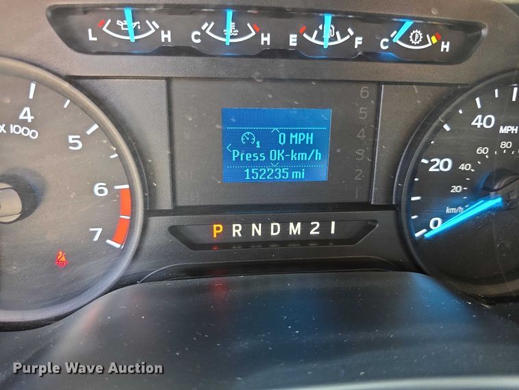 image for item EF3759 2018 Ford F250 Super Duty XL Crew Cab flatbed pickup truck