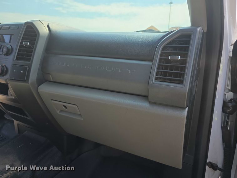 image for item EF3759 2018 Ford F250 Super Duty XL Crew Cab flatbed pickup truck