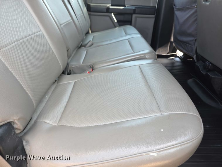 image for item EF3759 2018 Ford F250 Super Duty XL Crew Cab flatbed pickup truck