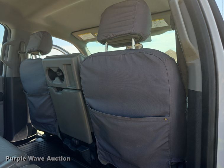 image for item EF3759 2018 Ford F250 Super Duty XL Crew Cab flatbed pickup truck