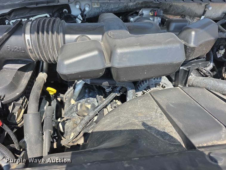 image for item EF3759 2018 Ford F250 Super Duty XL Crew Cab flatbed pickup truck