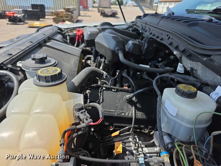 image for item EF3759 2018 Ford F250 Super Duty XL Crew Cab flatbed pickup truck