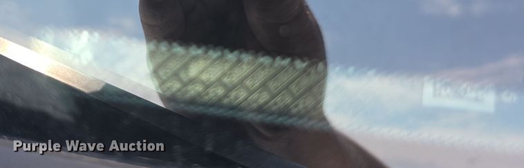 image for item EF3759 2018 Ford F250 Super Duty XL Crew Cab flatbed pickup truck