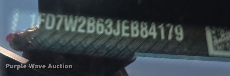 image for item EF3759 2018 Ford F250 Super Duty XL Crew Cab flatbed pickup truck