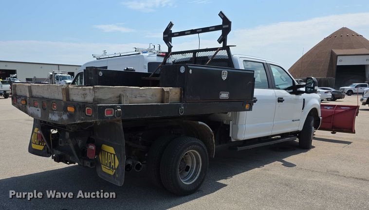 image for item EF3760 2017 Ford F350 Super Duty XL Crew Cab dump flatbed pickup truck