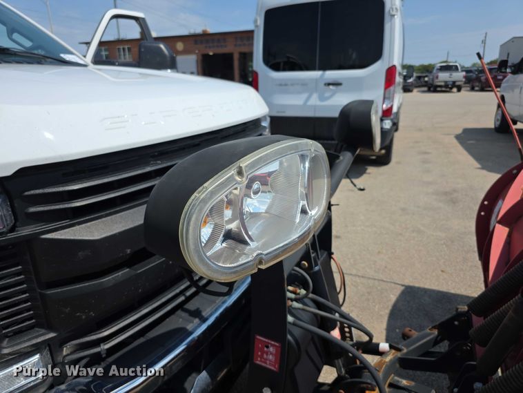 image for item EF3760 2017 Ford F350 Super Duty XL Crew Cab dump flatbed pickup truck