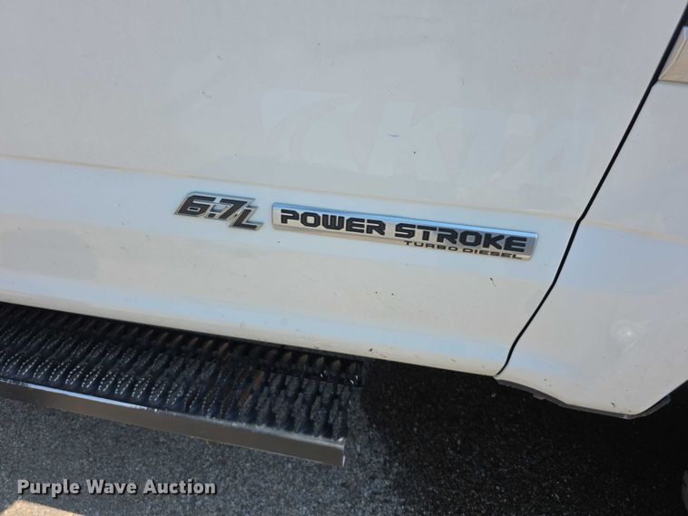 image for item EF3760 2017 Ford F350 Super Duty XL Crew Cab dump flatbed pickup truck