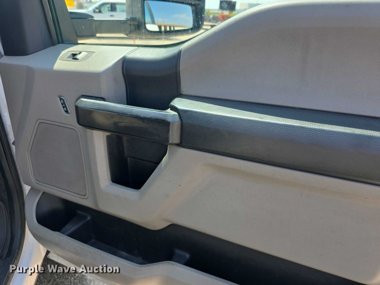 image for item EF3760 2017 Ford F350 Super Duty XL Crew Cab dump flatbed pickup truck