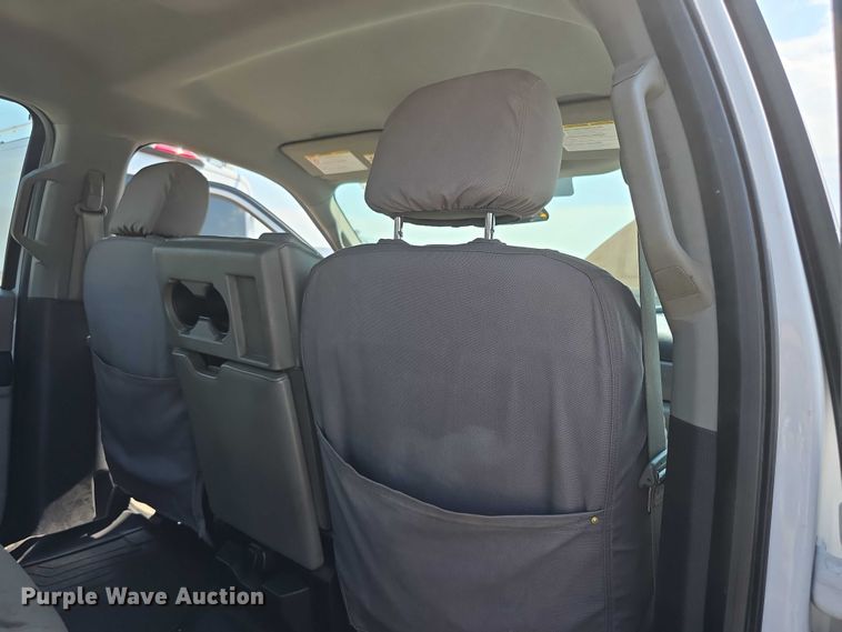 image for item EF3760 2017 Ford F350 Super Duty XL Crew Cab dump flatbed pickup truck