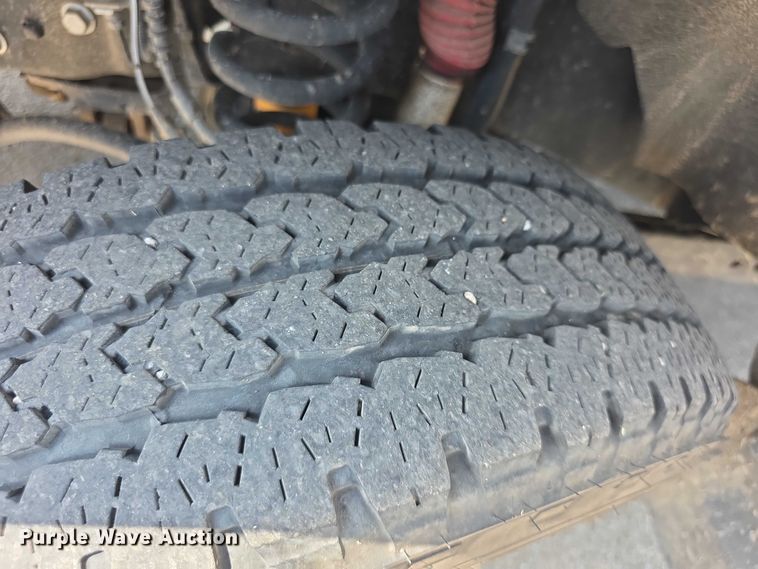 image for item EF3760 2017 Ford F350 Super Duty XL Crew Cab dump flatbed pickup truck