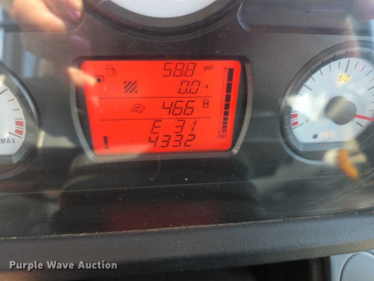 image for item EF3761 2018 Massey Ferguson 5710 MFWD tractor