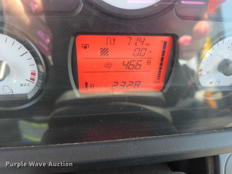 image for item EF3761 2018 Massey Ferguson 5710 MFWD tractor