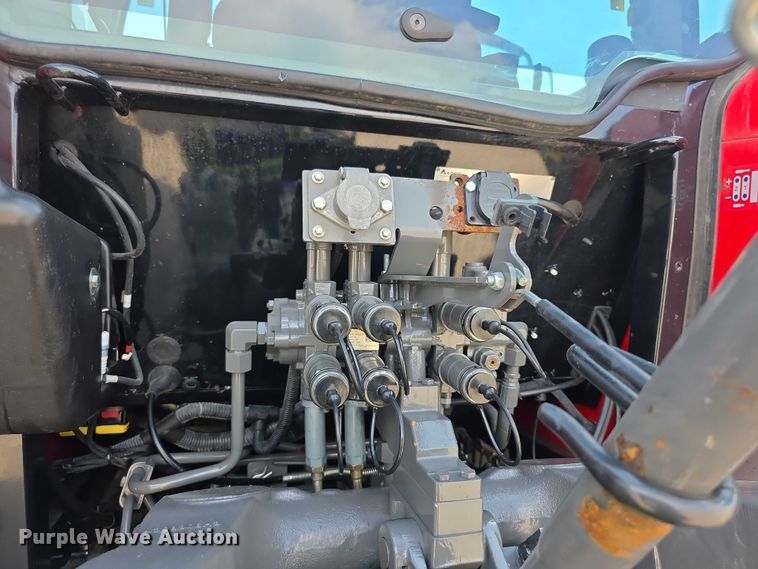 image for item EF3762 2018 Massey Ferguson  5710 MFWD tractor