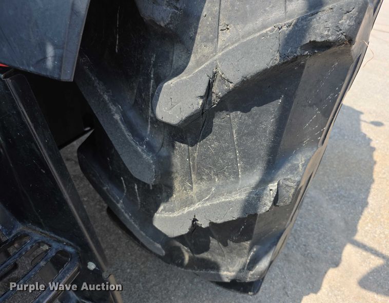 image for item EF3762 2018 Massey Ferguson  5710 MFWD tractor