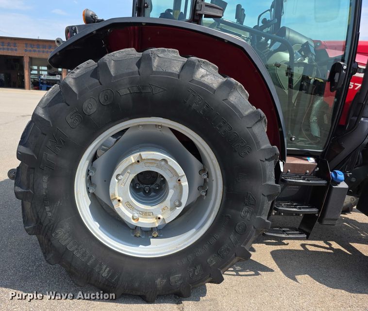 image for item EF3762 2018 Massey Ferguson  5710 MFWD tractor