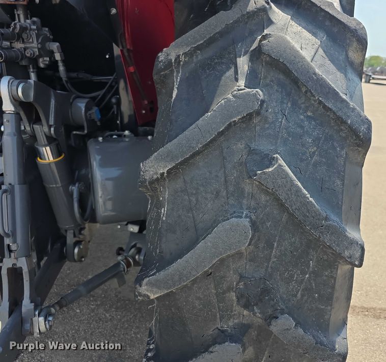 image for item EF3762 2018 Massey Ferguson  5710 MFWD tractor